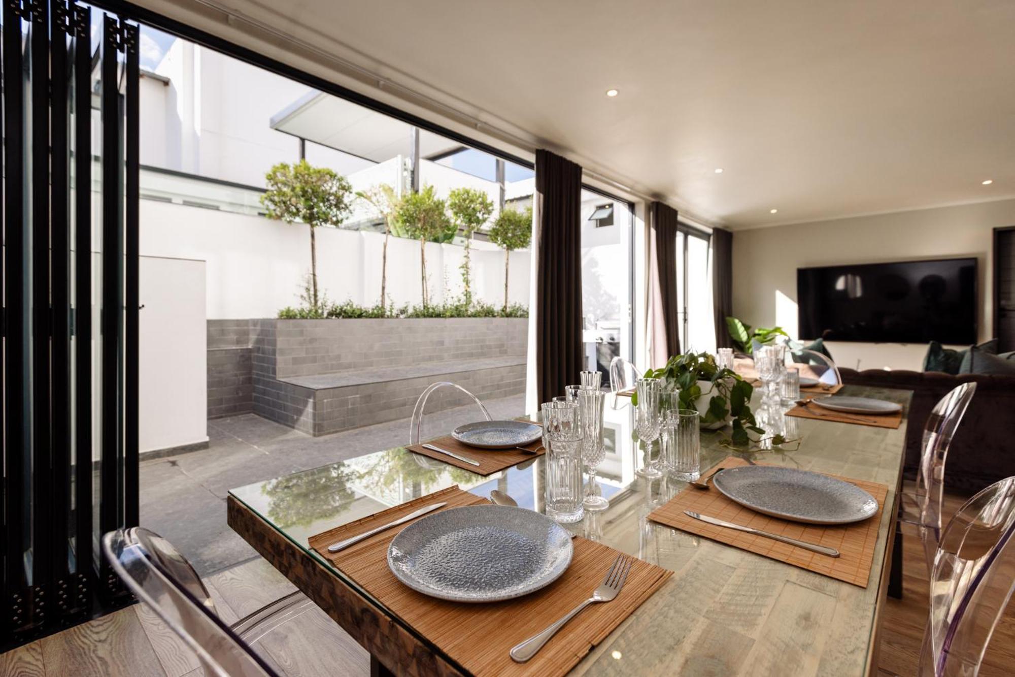 Mint Hotel 84 On Katherine Johannesburg Ngoại thất bức ảnh