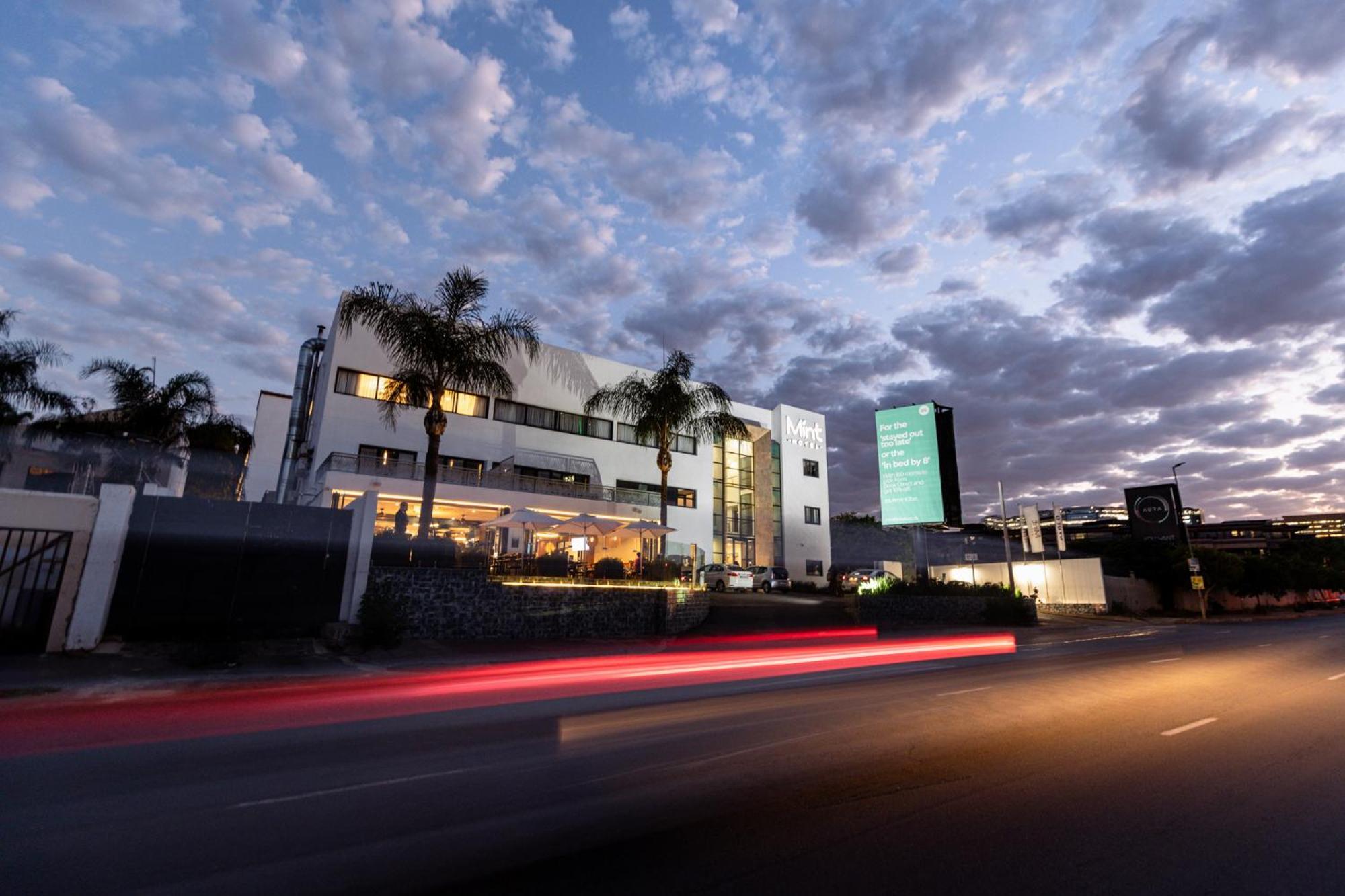 Mint Hotel 84 On Katherine Johannesburg Ngoại thất bức ảnh