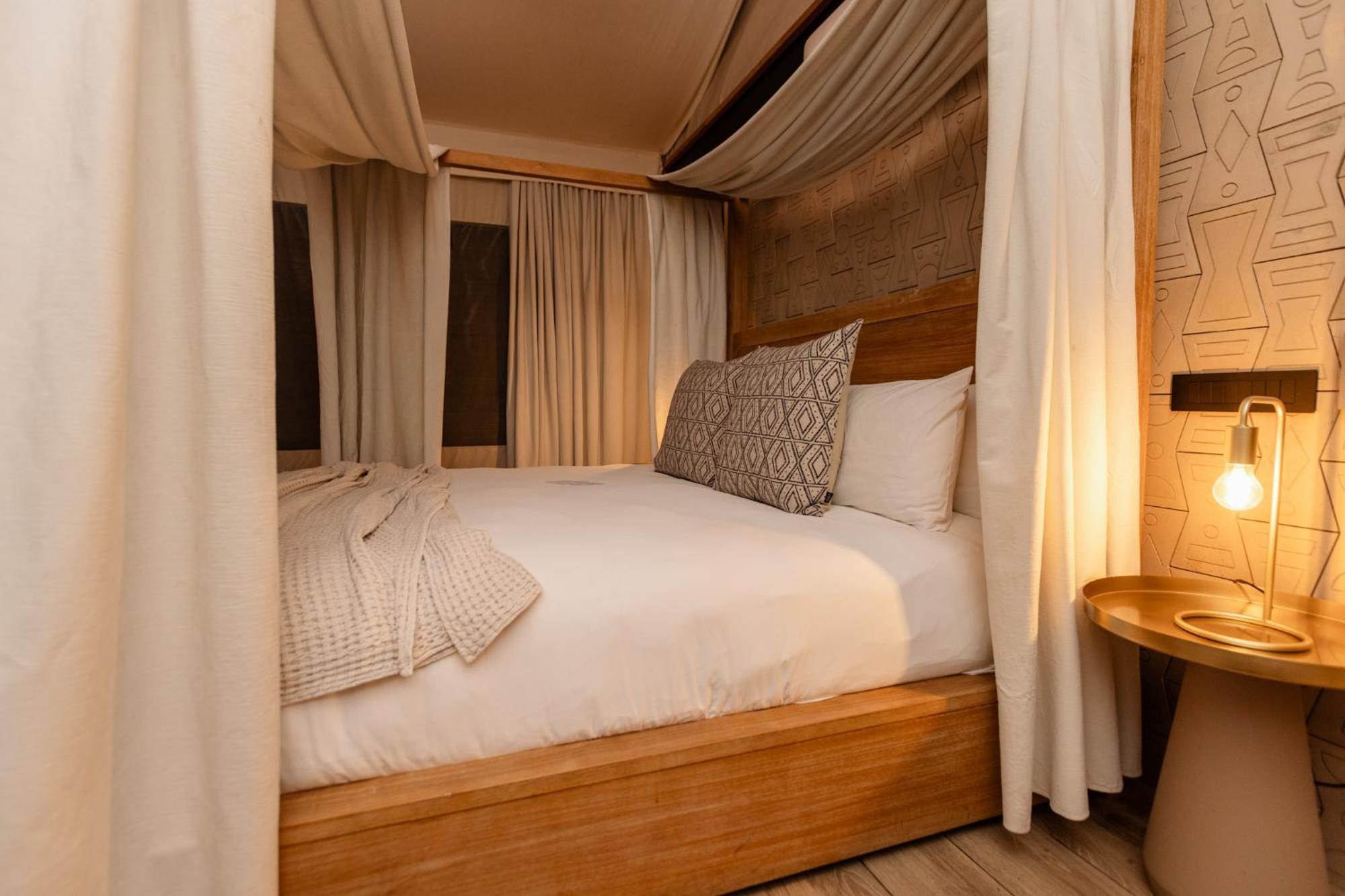 Mint Hotel 84 On Katherine Johannesburg Ngoại thất bức ảnh