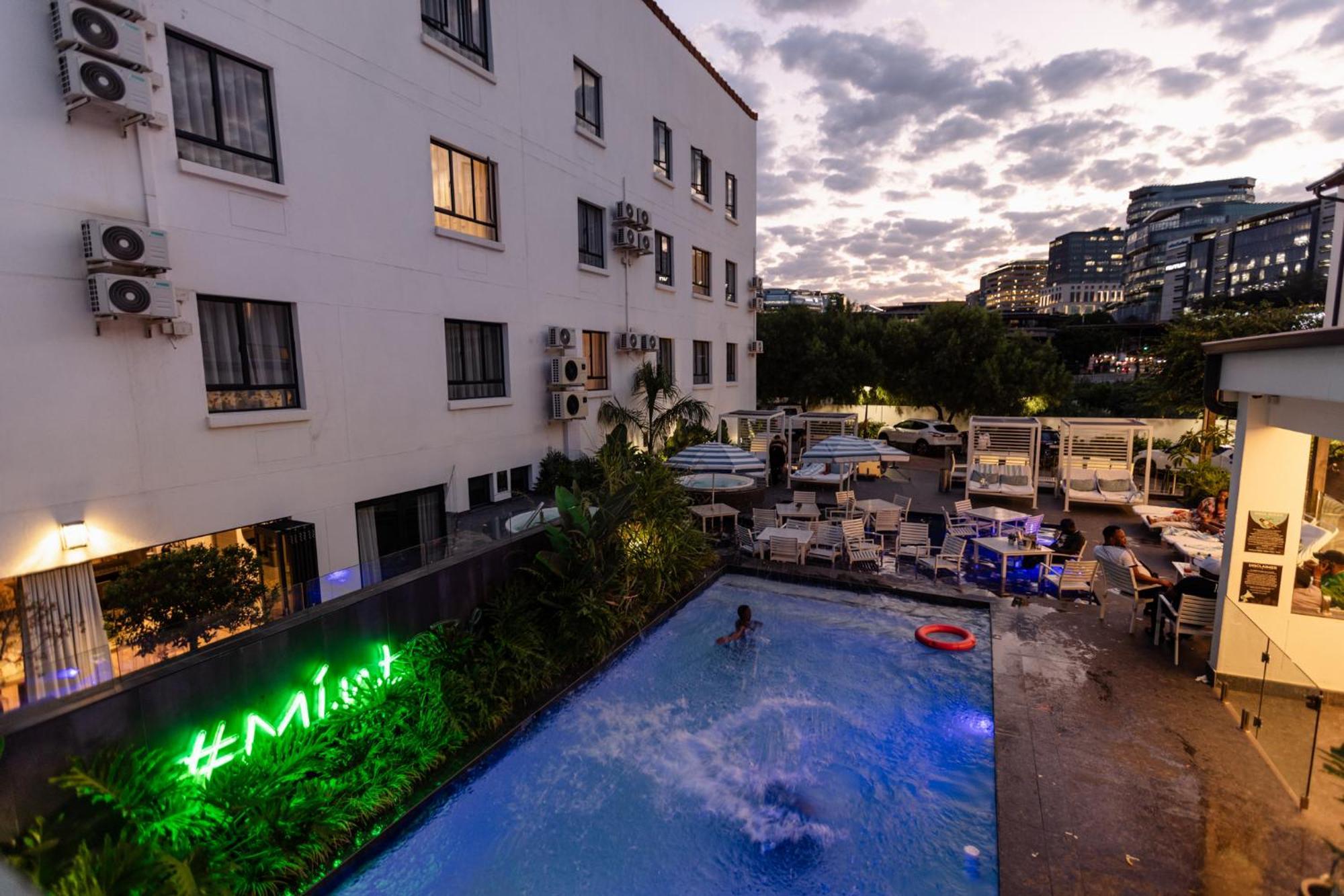 Mint Hotel 84 On Katherine Johannesburg Ngoại thất bức ảnh